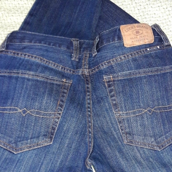 Lucky Brand Jeans free top - Picture 3 of 7